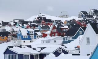 外盘头条：美制定首批贸易谈判优先名单 纽瓦克机场雷达屏幕再现故障 美国考虑赋予格陵兰岛特殊地位