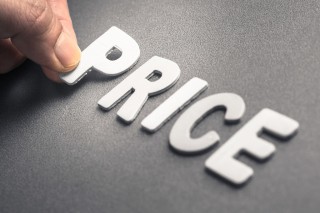 如何分析黄金价格下降的原因？黄金价格下降对市场有何影响？