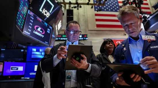 午盘：美股走低科技股领跌 纳指下跌1.6%  第2张