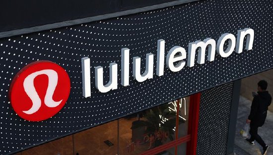 关税威胁叠加经济衰退担忧 Lululemon股价暴跌15%  第2张