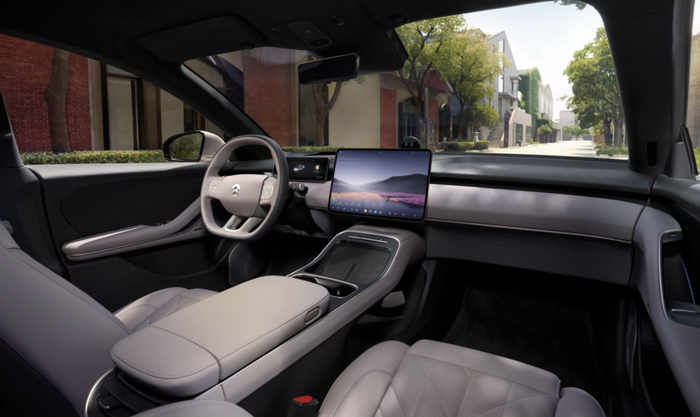 急着第四季度盈利的蔚来汽车不再固执  第2张