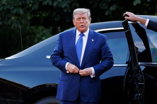 特朗普赞赏北约提高防务开支 但未明确提及关键的第五条  第1张