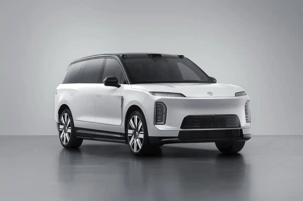 蔚来官宣ES9将于4月9日亮相 定位旗舰SUV 预计6月启动交付 第1张 蔚来官宣ES9将于4月9日亮相 定位旗舰SUV 预计6月启动交付 第1张