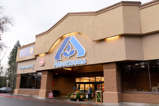 受阿片类药物和解费用影响，艾伯森由盈转亏  第1张